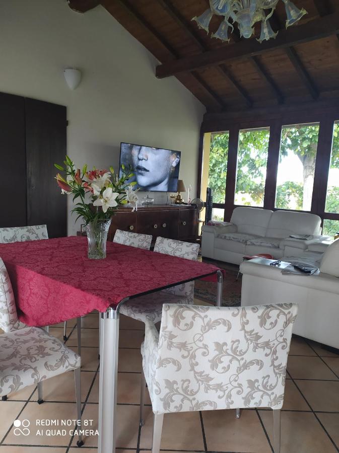 La Rosa Selvatica Acomodação com café da manhã Ravarino Exterior foto